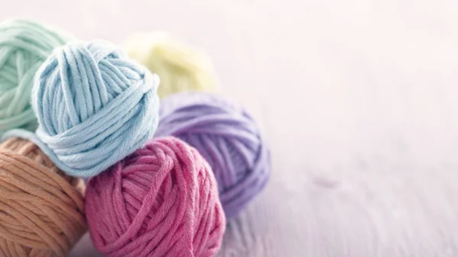 Don’t Toss That Yarn! 16 Creative Ways to Put Scraps to Good Use