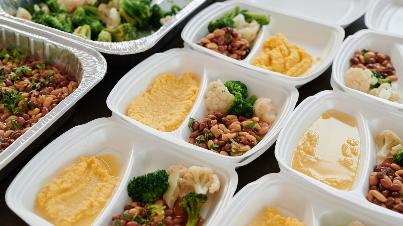 14 Foods and Household Items You Should Keep Out of Plastic Containers