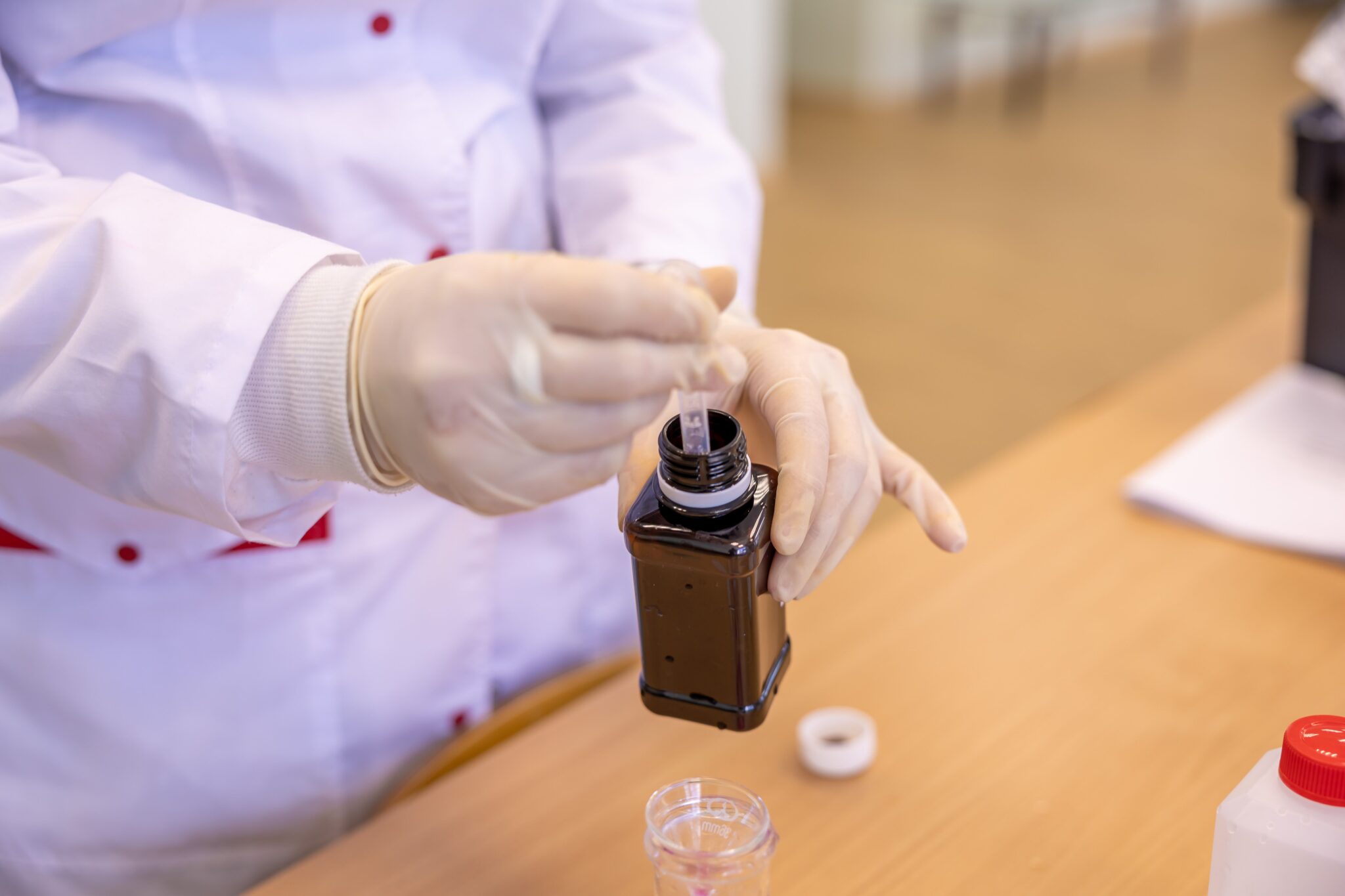 11 Everyday Household Problems Hydrogen Peroxide Can Help With