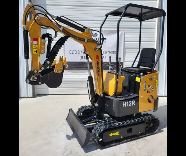 Which Mini Excavator Size Fits Your Homestead Jobs?