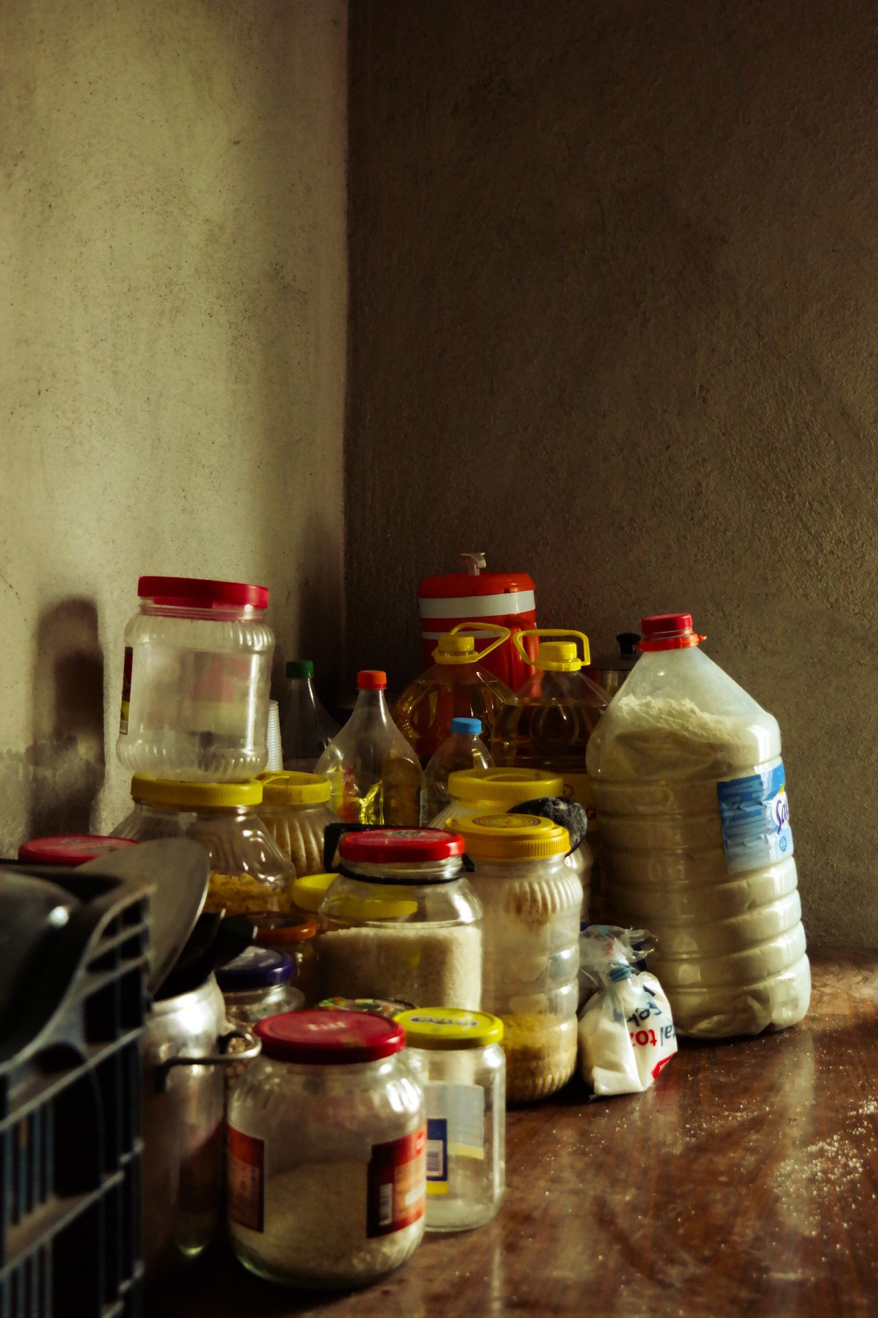 A longtime prepper says families need thousands in emergency cash at home. But most may not be prepared 1 pantry food