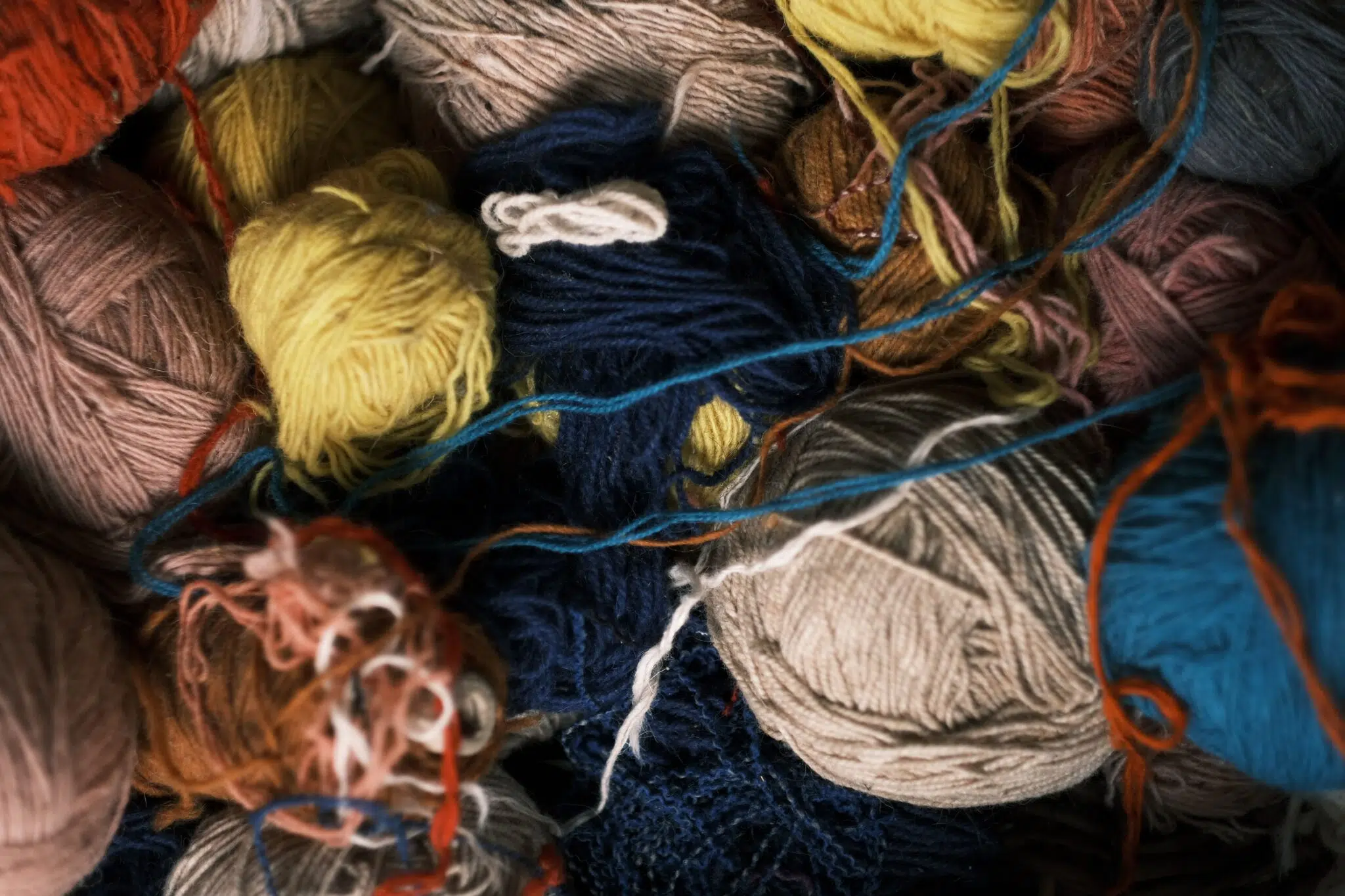 16 Smart Ways to Use Up Those Small Balls of Yarn Hiding in Your Craft Drawer